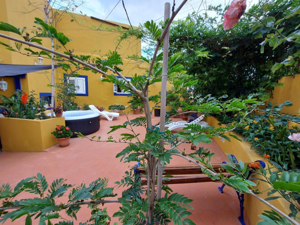 Casa Maestro Lelo - Acogedora Casa Rural Canaria Con Patios Y Jardines De Flores Las Palmas de Gran Canaria Zewnętrze zdjęcie